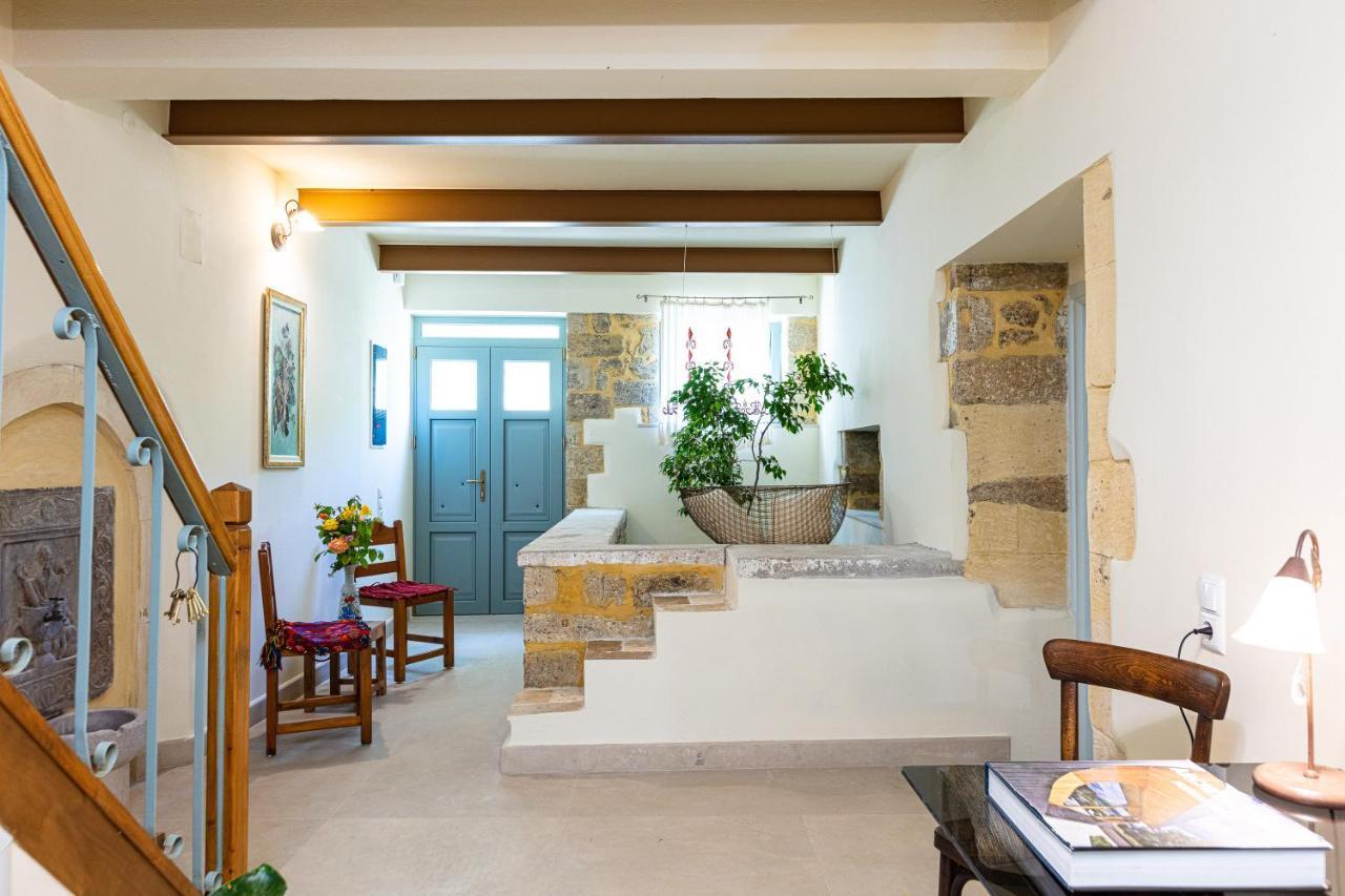 Villa Aprinia Karé Exterior foto